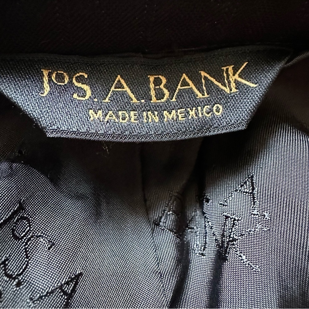JOS A Bank men’s set pants and blazer suit - Picture 3 of 8